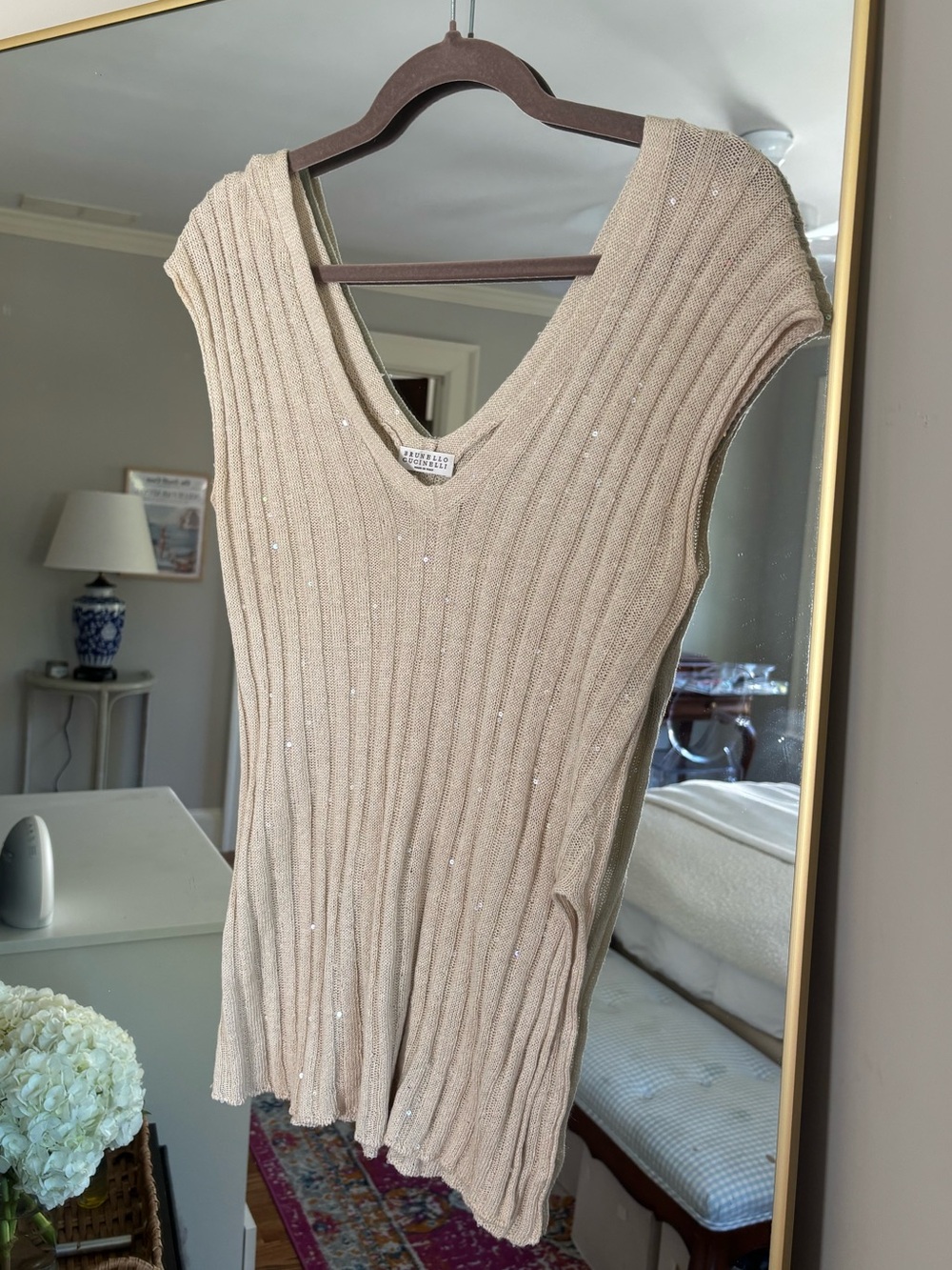 Brunello Cucinelli Sequin Embellished Ribbed V-Neck Knit Top - Beige SZ M